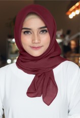 Hijab Segiempat Cassandra - Maroon