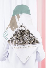 Hijab Segiempat Specta - Masjid 99 Kubah Makassar