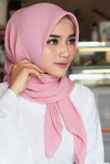 Hijab Segiempat Cassandra - Rosemary