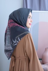Hijab Segiempat Specta - Candi Prambanan Yogyakarta